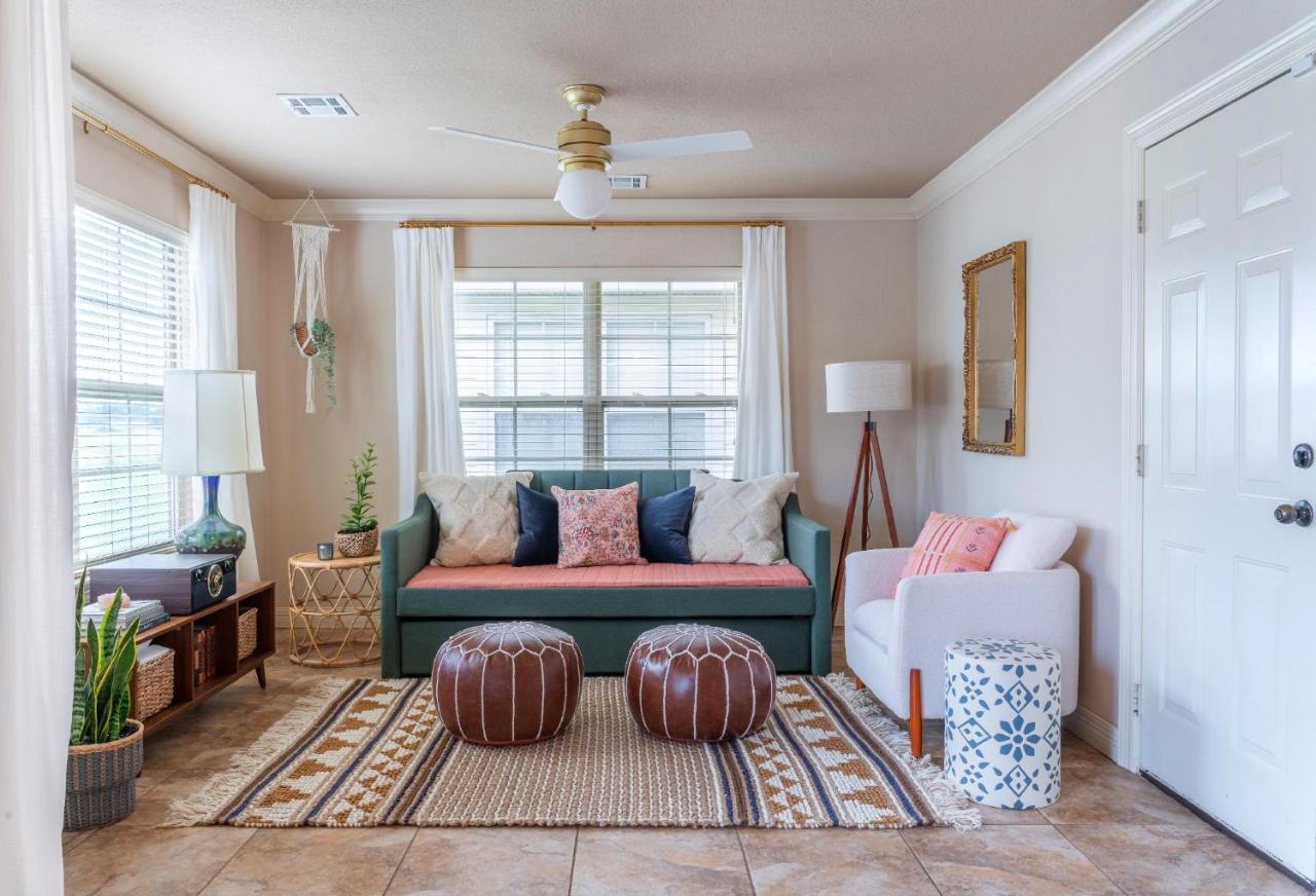 Cottage Getaway - Quiet Cottage Charm Near U Of A Fayetteville Dış mekan fotoğraf
