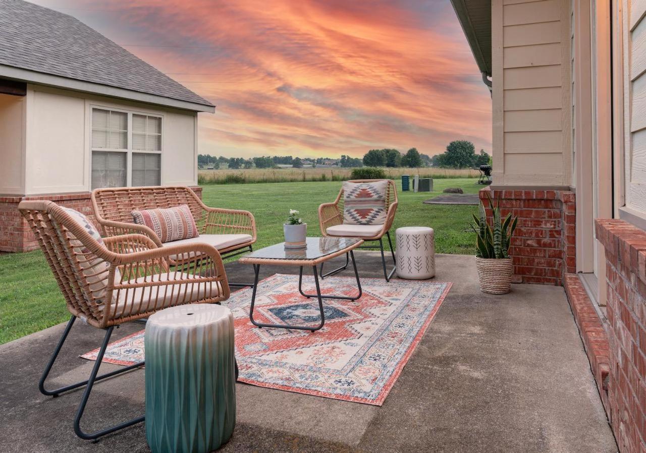 Cottage Getaway - Quiet Cottage Charm Near U Of A Fayetteville Dış mekan fotoğraf